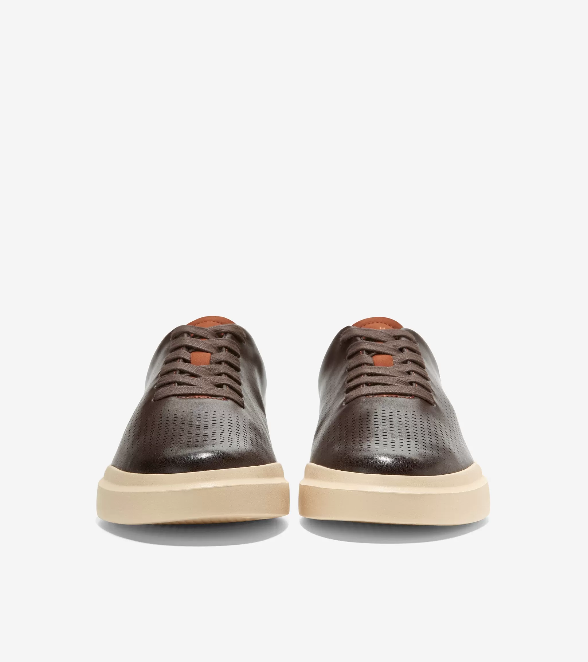 Shop Zapatilla Cuero Perforado con Suela Ligera de Hombre | GrandPrø Rally Hombre Last units | Sneakers